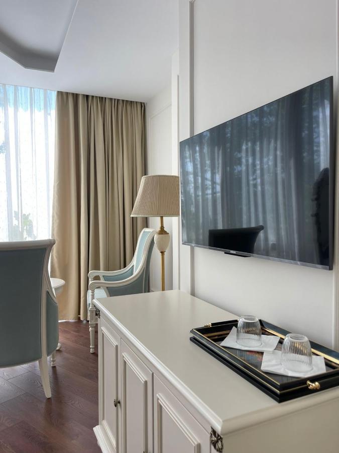 Sol Invictus Boutique Hotel Durres Albania Екстериор снимка